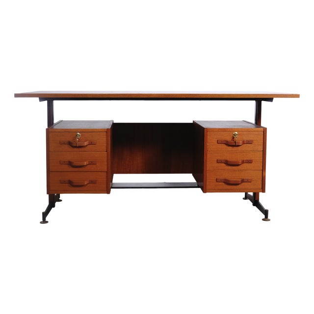 Scandinavian Modern Desk, 1960s For Sale