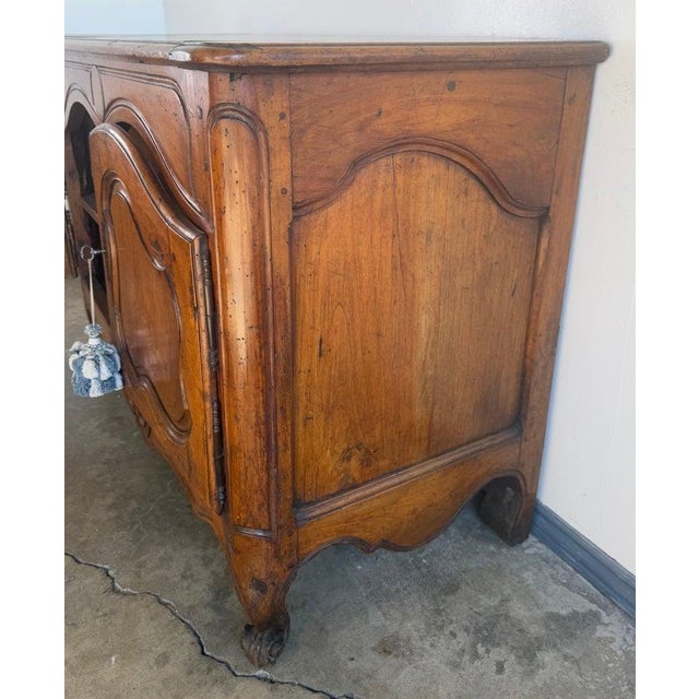 18th Century French Provincial Buffet, Solid Walnut, Louis XV Style For Sale In Los Angeles - Image 6 of 18