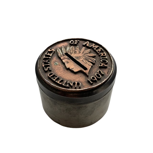 Early 20th-century United States Indian Head nickel–style coin bank lid, dated 1907. Featuring the iconic Native American...