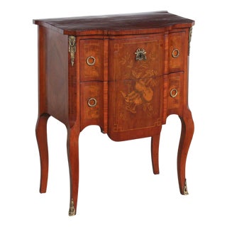 French Chest of Drawers in Wood For Sale