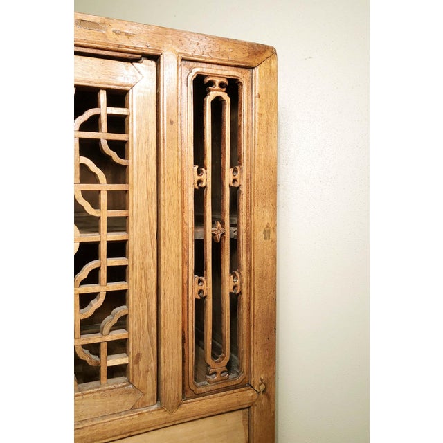 Antique Chinese Ming Lattice Scholar Scroll Cabinet (3464), Circa 1800-1849 For Sale In Dallas - Image 6 of 12