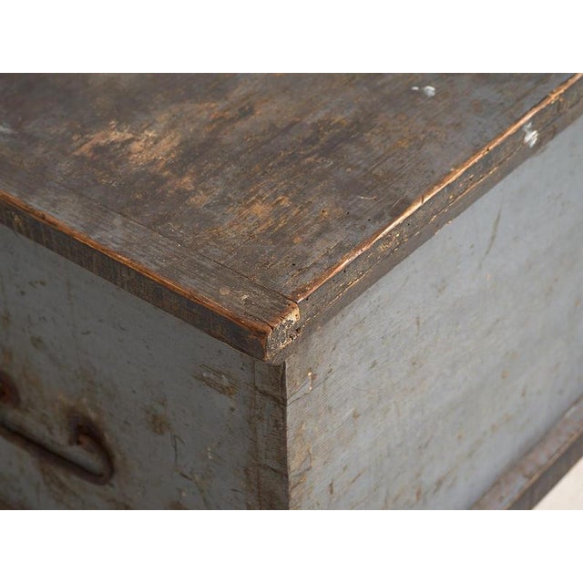 Wooden Trunk with Original Lock, 1900s For Sale - Image 4 of 18