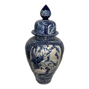 Large Antique 17th/18th Century Urn in Blue and White