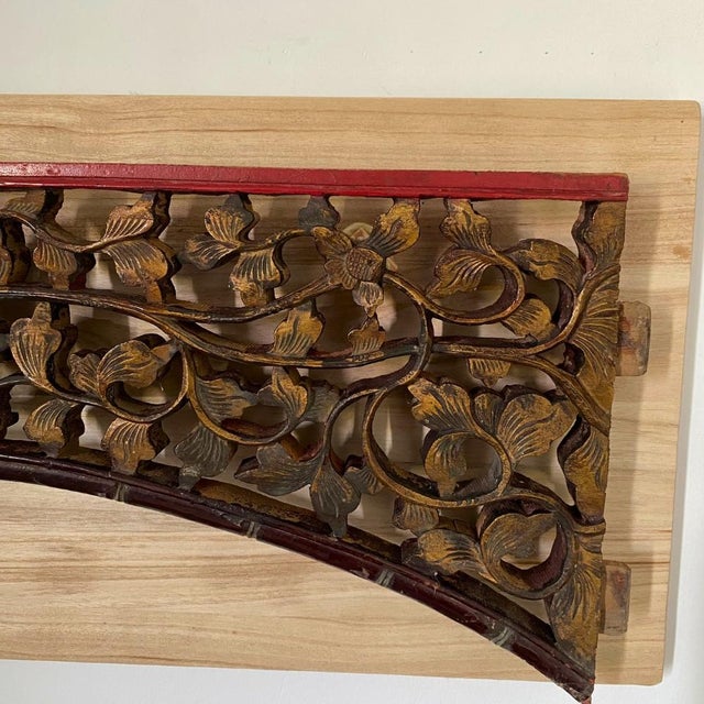 Wood Chinoiserie Wall Art —c.1890 Antique Chinese Gilded Curved Arch Spandrel，Pair For Sale - Image 7 of 12
