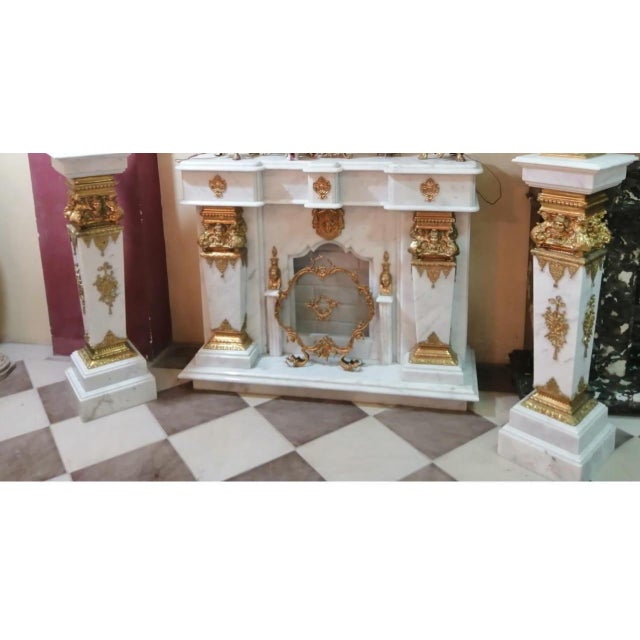 Black Marble Fireplace Mantel Gold Corinthian Columns, Neoclassical Surround For Sale In Orlando - Image 6 of 6