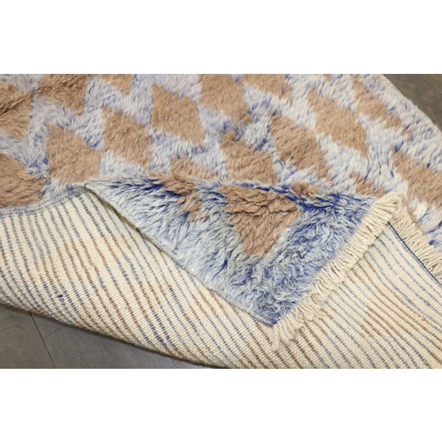 Turkish Konya Tulu Geometric Diamond Lattice Shag Rug no. j5309 For Sale - Image 4 of 4