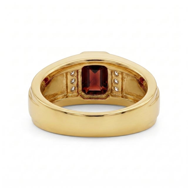 Contemporary Natural Garnet Signet Ring • Wedding Engagement Ring • Bold Statement Band Ring Us 7 For Sale - Image 3 of 3