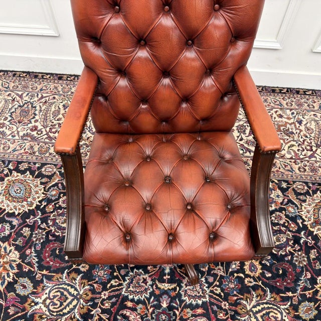English Chesterfield Office Chair in Leather For Sale - Image 5 of 8
