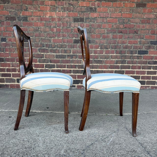Mid 19th Century Pair of Hepplewhite Style Dining Chairs For Sale - Image 5 of 12