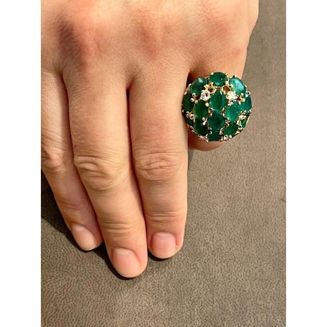 2010s 12.5 Ct Natural Brazilian Emerald & Dimond Dome Shape Cocktail Ring 14 Kt Y Gold For Sale - Image 5 of 18