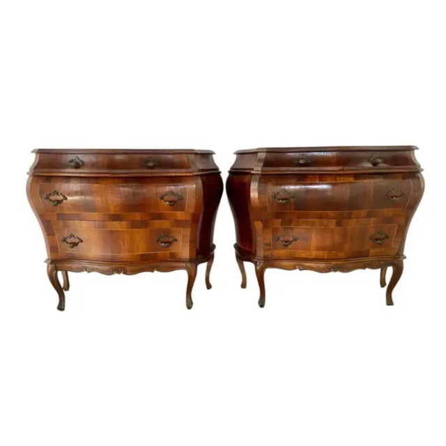 Italian Inlaid Walnut Bombé Commodes, Baroque Style, Mid-20th Century For Sale - Image 16 of 18