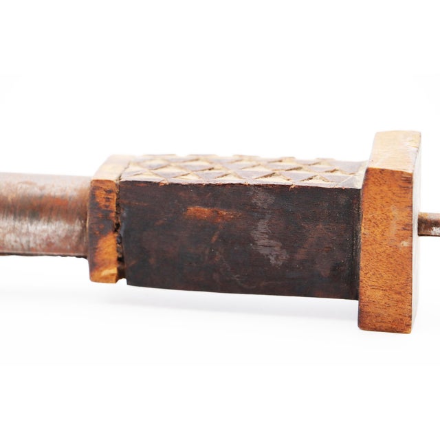 Wood 1900s Colonial Large Smoking Pipe From Angola, Chokwe, African Art For Sale - Image 7 of 12