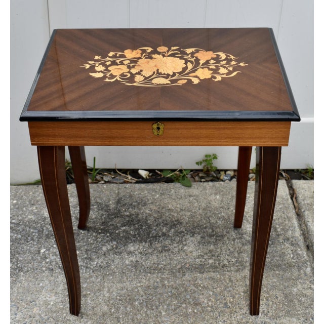 Italian VTG.Sorrento Italian Inlaid Wood Music Box Table Jewelry Sewing Side Table For Sale - Image 3 of 17