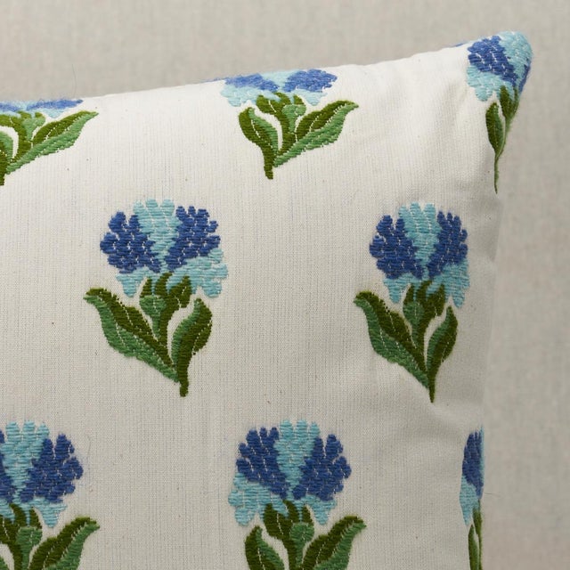 This pillow features Rosina Floral with a knife edge finish. Featuring a unique woven rosebud pattern, Rosina Floral is an...