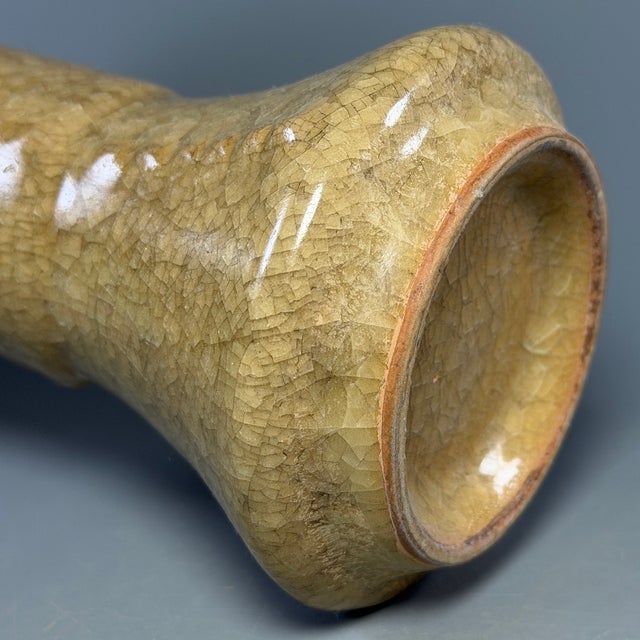 16th Century Chinese Crackle‑Glaze Gu‑Shape Vase, Collectible Decorative Beige Ceramic Vessel For Sale - Image 5 of 6