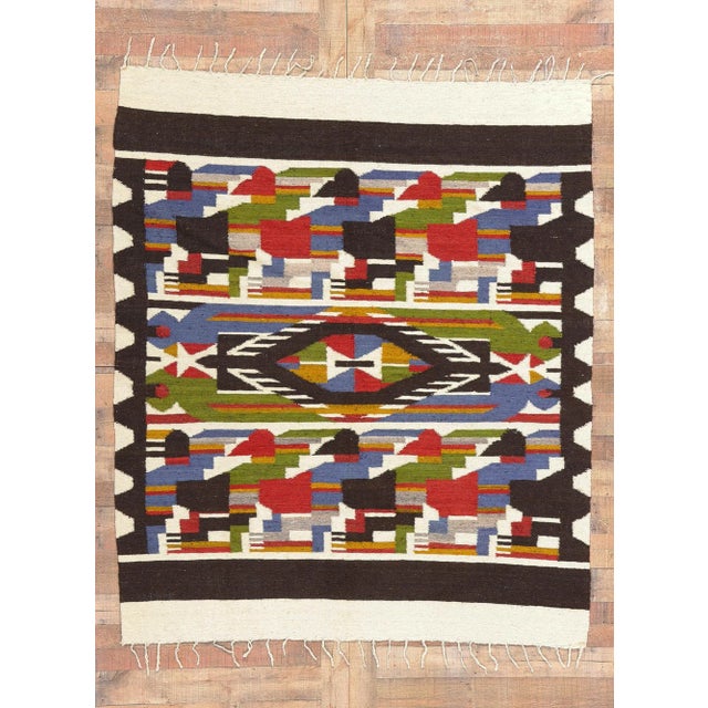 Vintage South American Chancay Pájaro Peruvian Kilim Rug - 05'11 X 07'00 For Sale - Image 9 of 9
