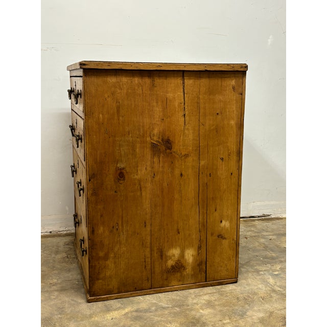 Georgian Era English Pine Chest For Sale In Naples, FL - Image 6 of 9