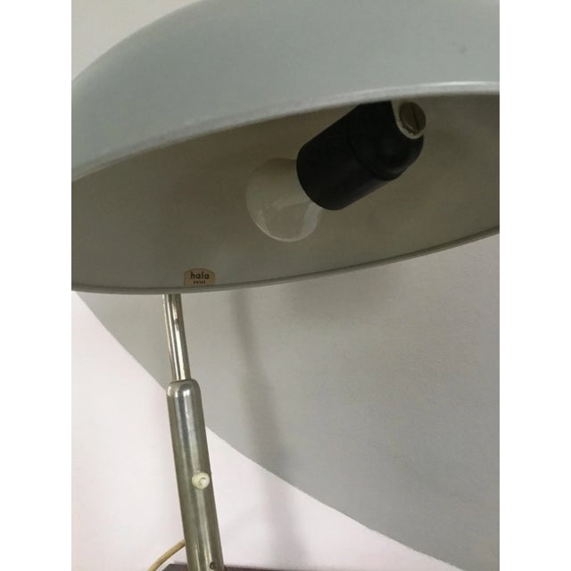 1960s Mid-Century Model 144 Table Lamp by H. Th. J. A. Busquet for Hala, 1960s For Sale - Image 5 of 6
