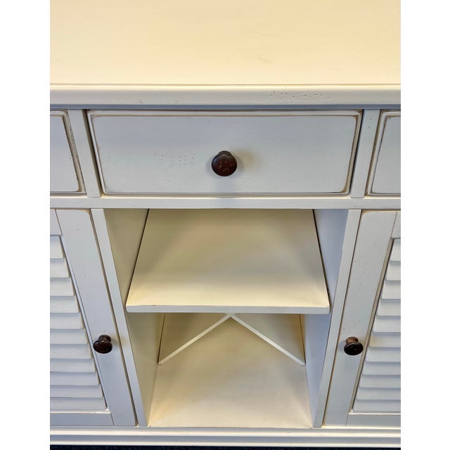 Basset Cottage Style Sideboard / Buffet For Sale In New York - Image 6 of 10