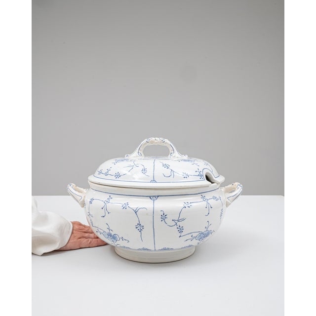 20th Century Belgian Special Edition Porcelain Tureen With Lid For Sale - Image 18 of 18