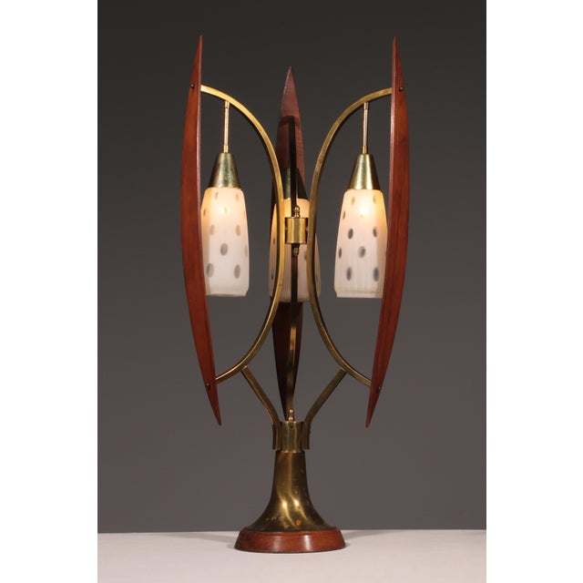 Biomorphic Table Lamps in Walnut, Glass, and Brass from Masjestic Lamp.Co, USA, 1960s For Sale - Image 4 of 10