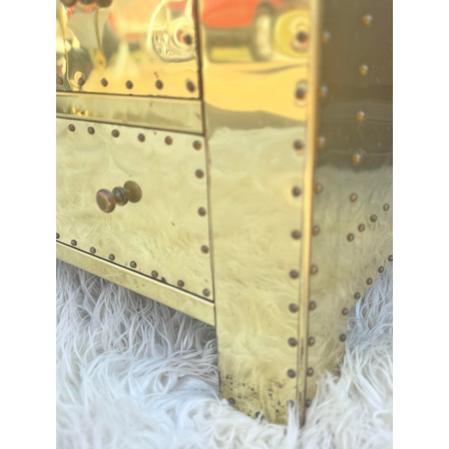 Sarreid Ltd. Pair of Vintage Hollywood Regency Brass-Clad Riveted Nightstands With Glass Tops For Sale - Image 4 of 12