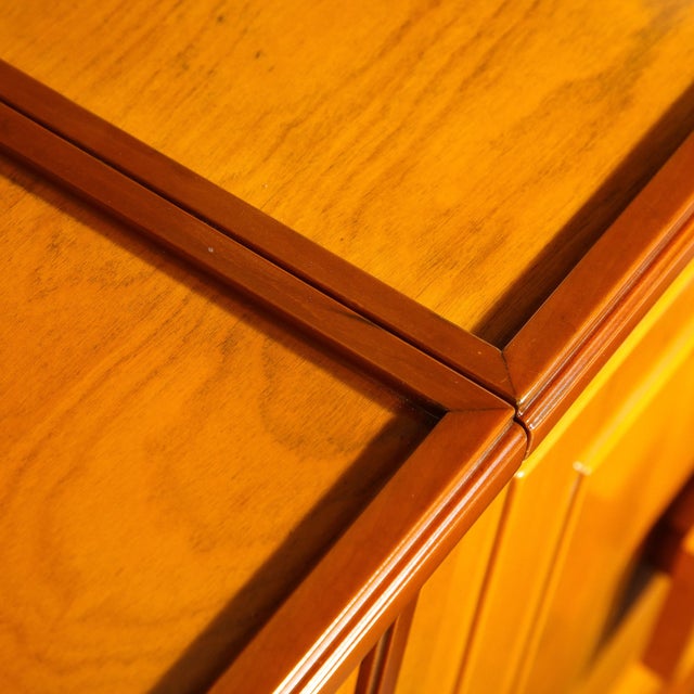 1950s Mid-Century Modernist Bar Cabinet in Book-Matched Walnut With Inset Glass Pulls For Sale In New York - Image 6 of 18