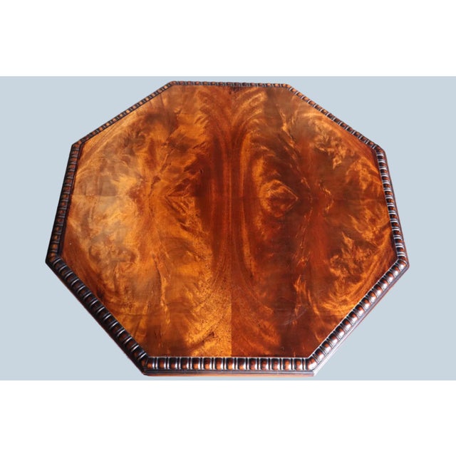 Mid 20th Century Hexagonal Mahogany Lamp Table With Mirrored Wood Grain & Regal Flat Claw Feet For Sale - Image 4 of 9