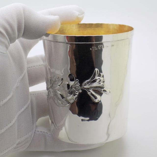 A refined and substantial piece, this vintage Italian beaker embodies the elegance of Florentine silverwork with its...