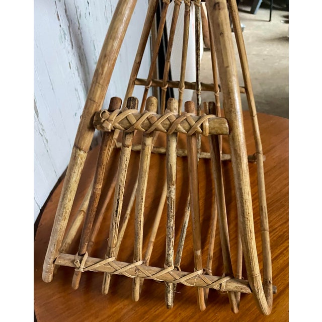 Mid 20th Century MCM Oval Round Bamboo/Rattan Magazine Holder Rack For Sale - Image 6 of 12