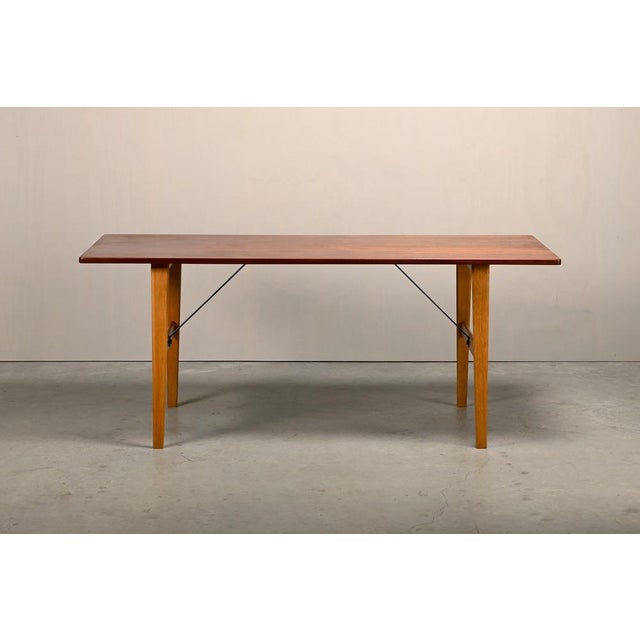 Vintage Hunting Table in Teak and Oak by Børge Mogensen for Søborg Møbelfabrik, 1950s For Sale - Image 6 of 18