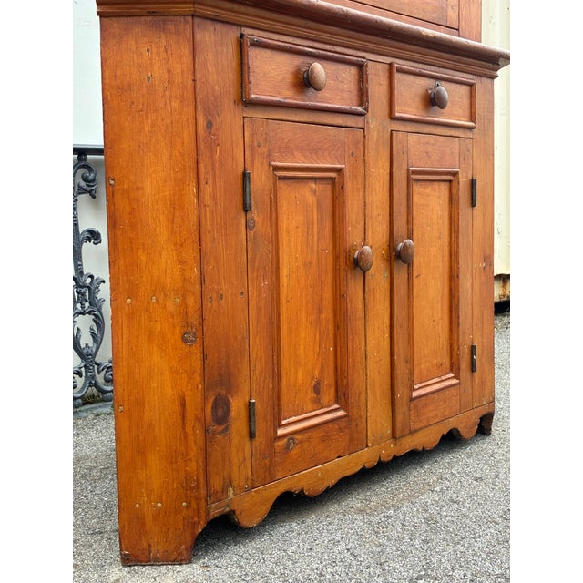 American Pine Glazed Corner Cupboard For Sale - Image 13 of 18