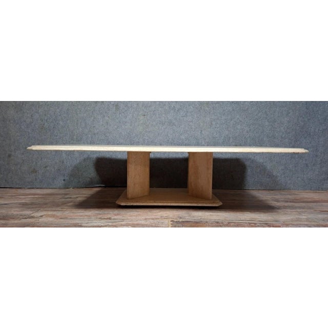 Travertine Coffee Table – 1970s Design An elegant coffee table crafted entirely from travertine, characteristic of 1970s...