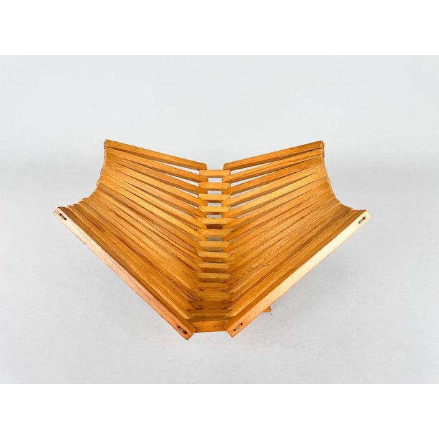 1970s Mid-Century Foldable Wooden Fruit Basket, 1970s For Sale - Image 5 of 9