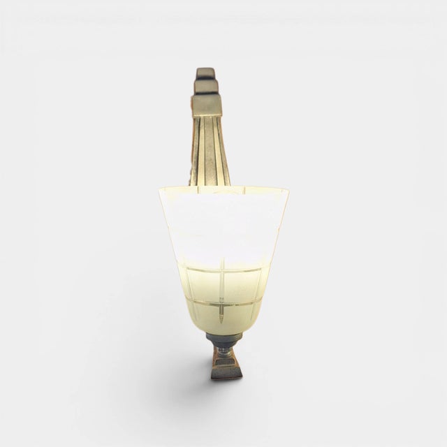 Art Deco Glass and Metal Wall Lamp, France, 1930s For Sale - Image 4 of 6