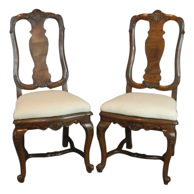 Antique Continental Queen Anne Style Walnut Chairs, Set of 4 For Sale