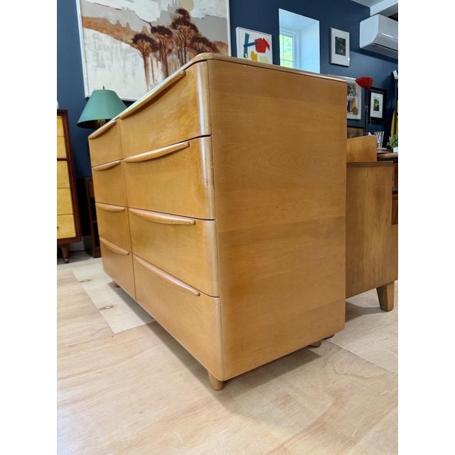 Heywood-Wakefield Heywood Wakefield ‘Encore’ Double Dresser Model M524 For Sale - Image 4 of 16