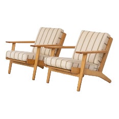 Early GE-290 Lounge Chairs by Hans J. Wegner, Set of 2 For Sale