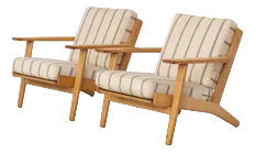 Early GE-290 Lounge Chairs by Hans J. Wegner, Set of 2