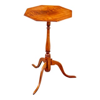 Late 20th Century Eldred Wheeler Bench-Made Tiger Maple Hexagonal Candlestand Pedestal Table For Sale