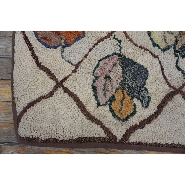 1920s Tan Beige Symmetrical Floral Folk Art Antique American Hooked Rug For Sale - Image 10 of 11