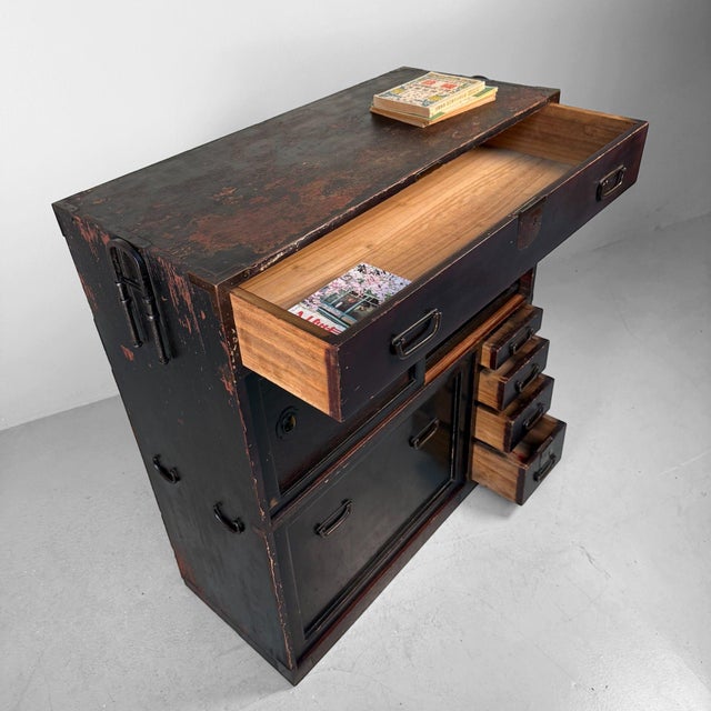 Japanese Mizuya Tansu Storage Cabinet, 1900s For Sale - Image 13 of 18