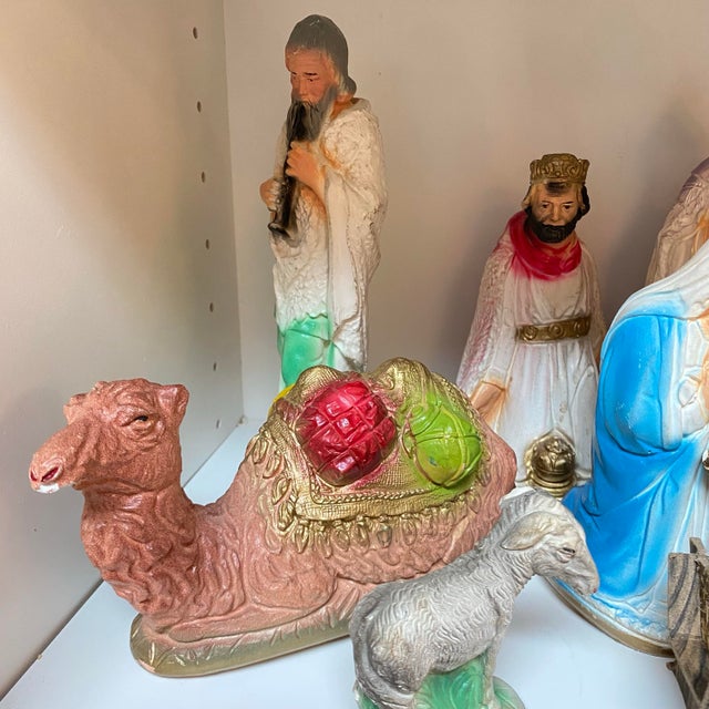1950s Vintage Hand Painted Plaster Manger Figures - Set of 16 For Sale - Image 5 of 12