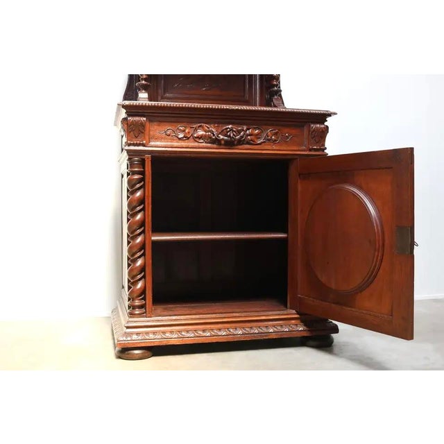Antique FrenchHunting Cabinet in Barley Twist Oak, 1880 For Sale - Image 13 of 15