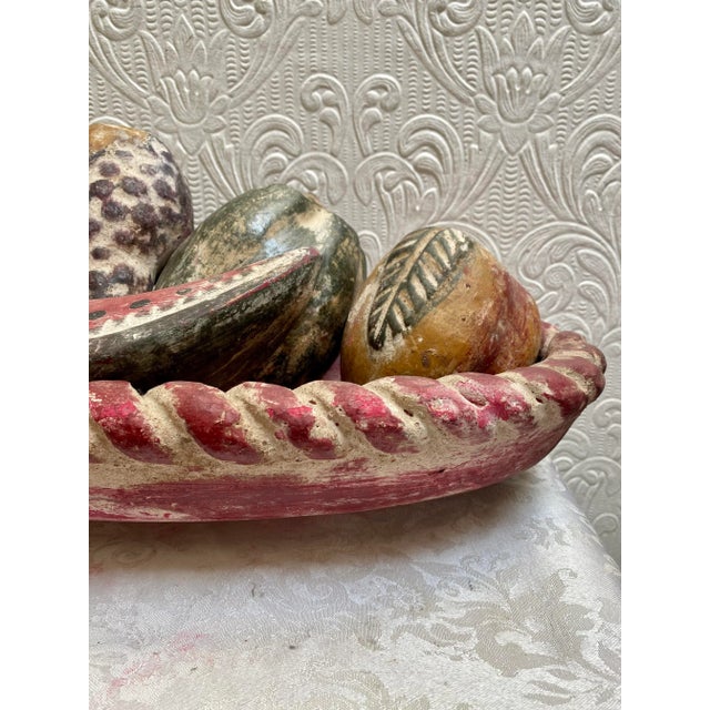 Large Mid-Century Hand Painted Fall Colors Braided Bowl Vegetable Fruit Centerpiece - 7 Pieces For Sale - Image 9 of 10