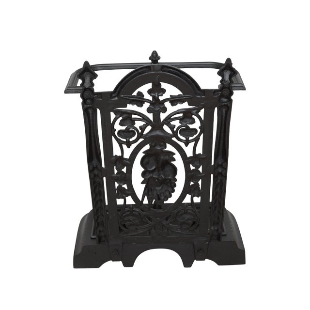 English Victorian Cast Iron Umbrella Stand with Floral Design in Black, 1880 For Sale - Image 4 of 11