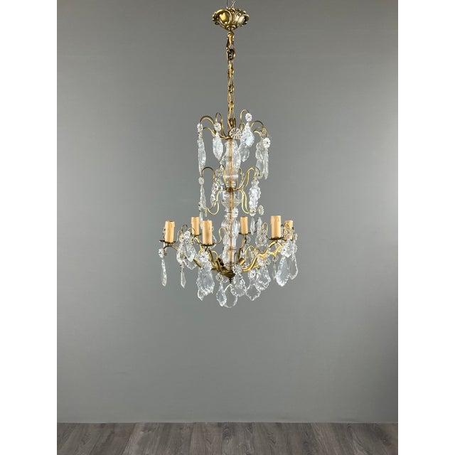 20th Century Louis XV Bronze and Crystal Chandelier with Pendants For Sale - Image 4 of 10