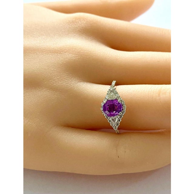 2020s Gia Certified No Heat Ceylon Pink Sapphire Diamond 2.14 Carat 18 Karat Ring Size 6 For Sale - Image 5 of 6