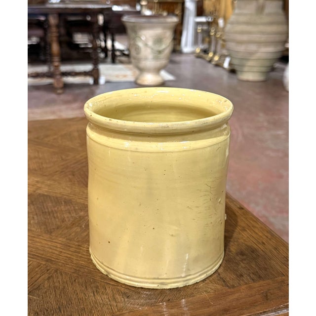 19th Century French Provençal Yellow Glazed Terracotta Storage Pot For Sale - Image 4 of 7