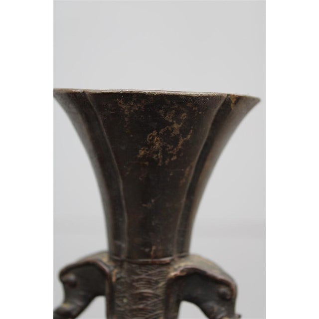Antique Japanese Vase in Bronze with Elephants, 1700 For Sale - Image 9 of 16